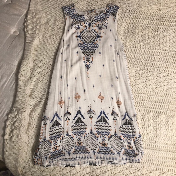 dress - Picture 1 of 2
